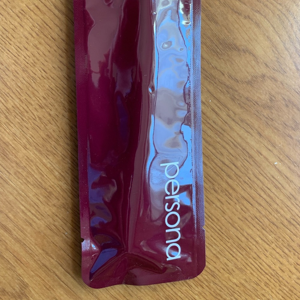 Persona waterproof plum eyeliner